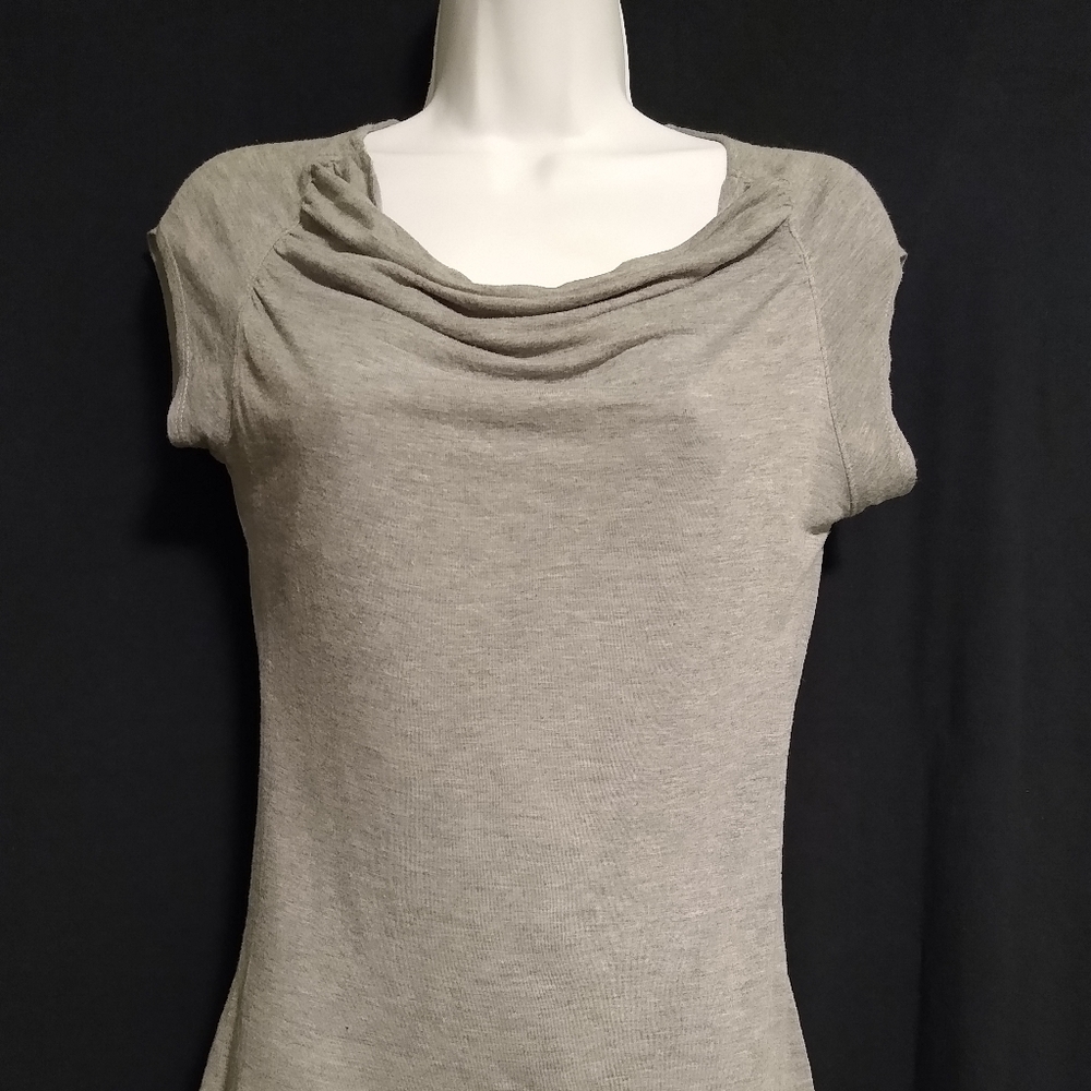 Tahari Gray Short Sleeves Pullover Top